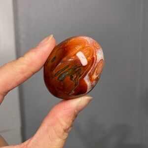 CARNELIAN QUARTZ CRYSTAL PALM STONE MADAGASCAR